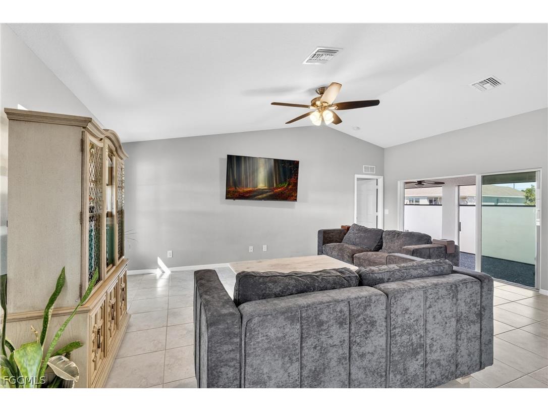 403 NW 17th Terrace Cape Coral FL 33993 2026009974 image17
