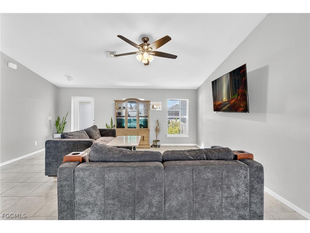 403 NW 17th Terrace Cape Coral FL 33993 2026009974 image19