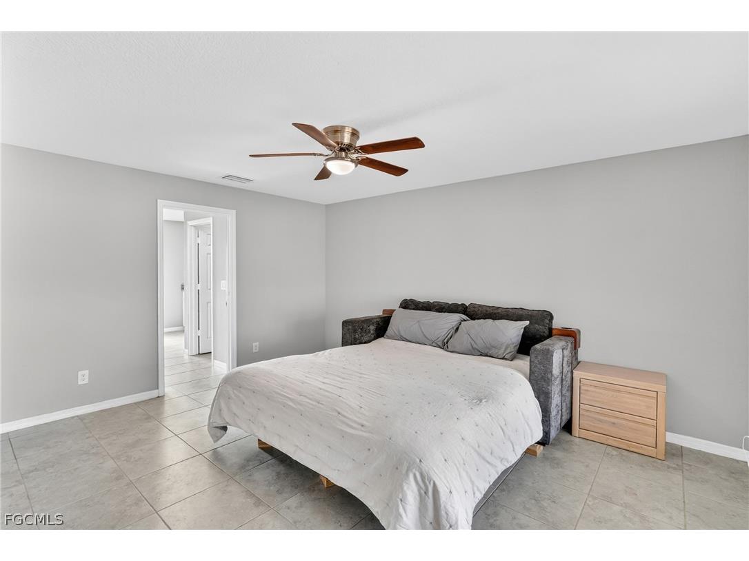 403 NW 17th Terrace Cape Coral FL 33993 2026009974 image32