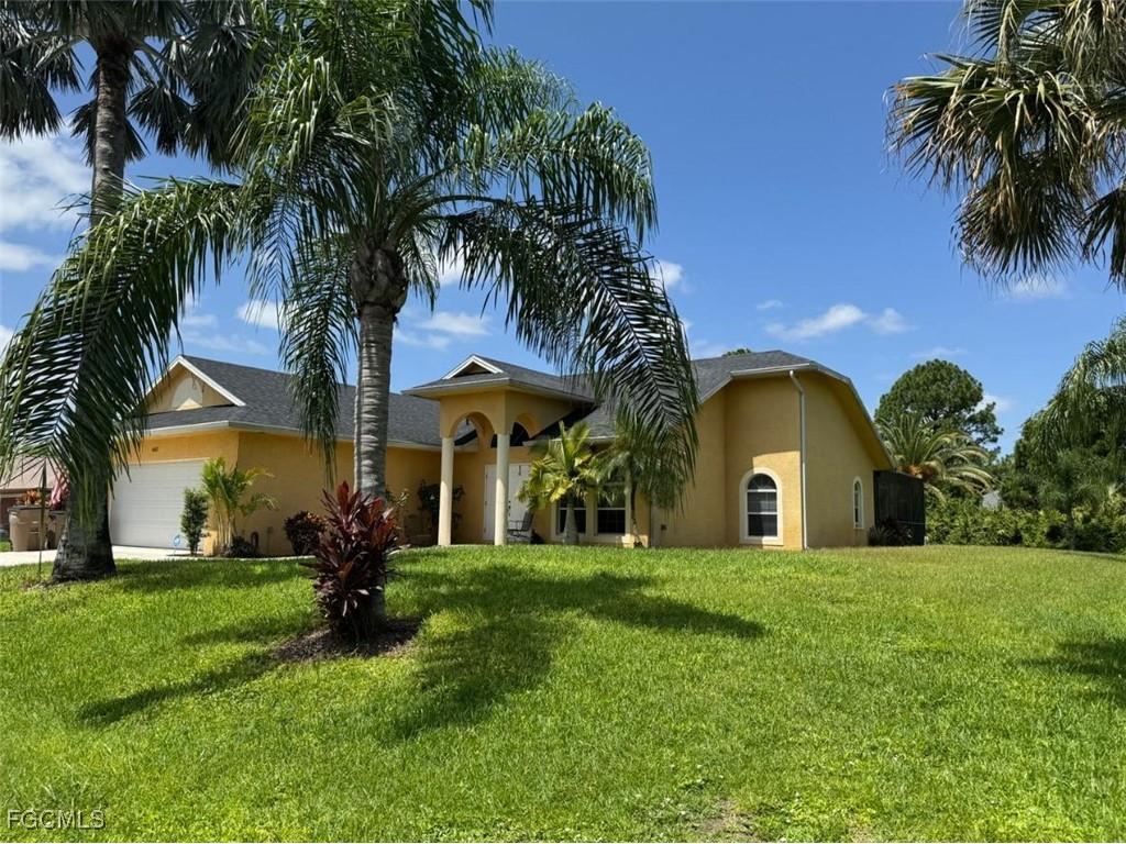 403 Poinsettia Avenue Lehigh Acres FL 33972 2025003431 image2