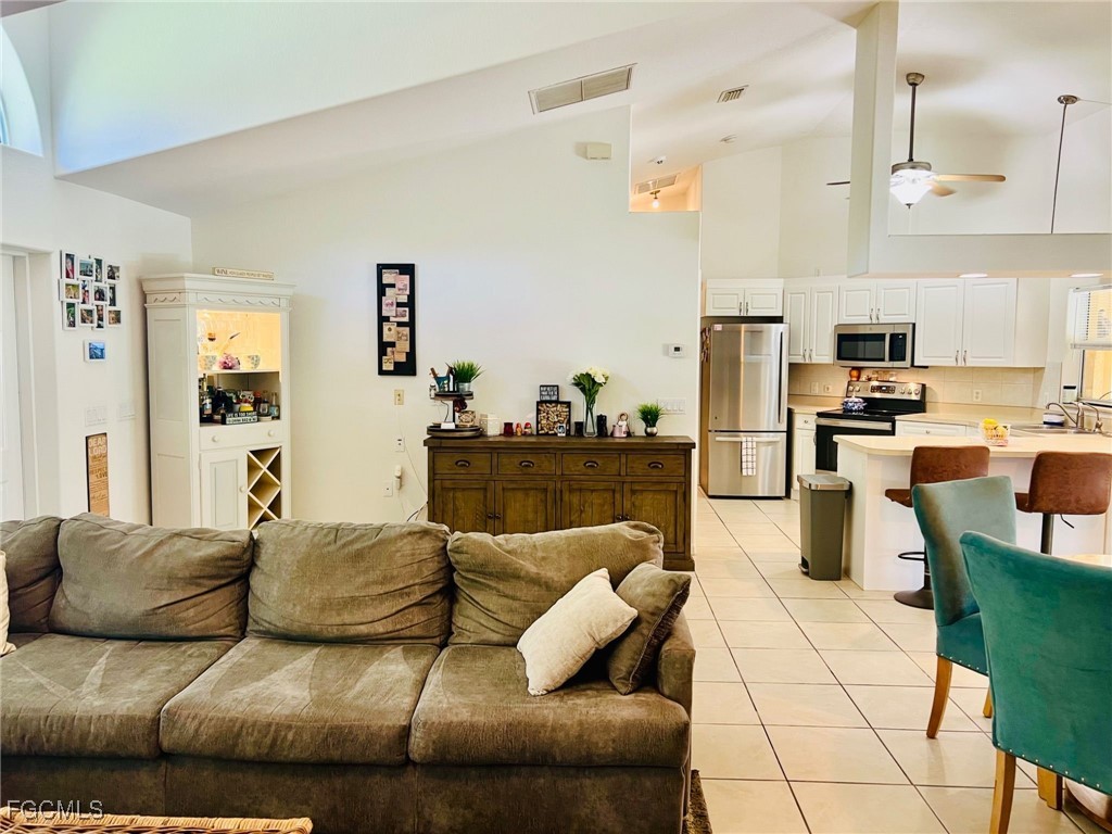 403 Poinsettia Avenue Lehigh Acres FL 33972 2025003431 image23