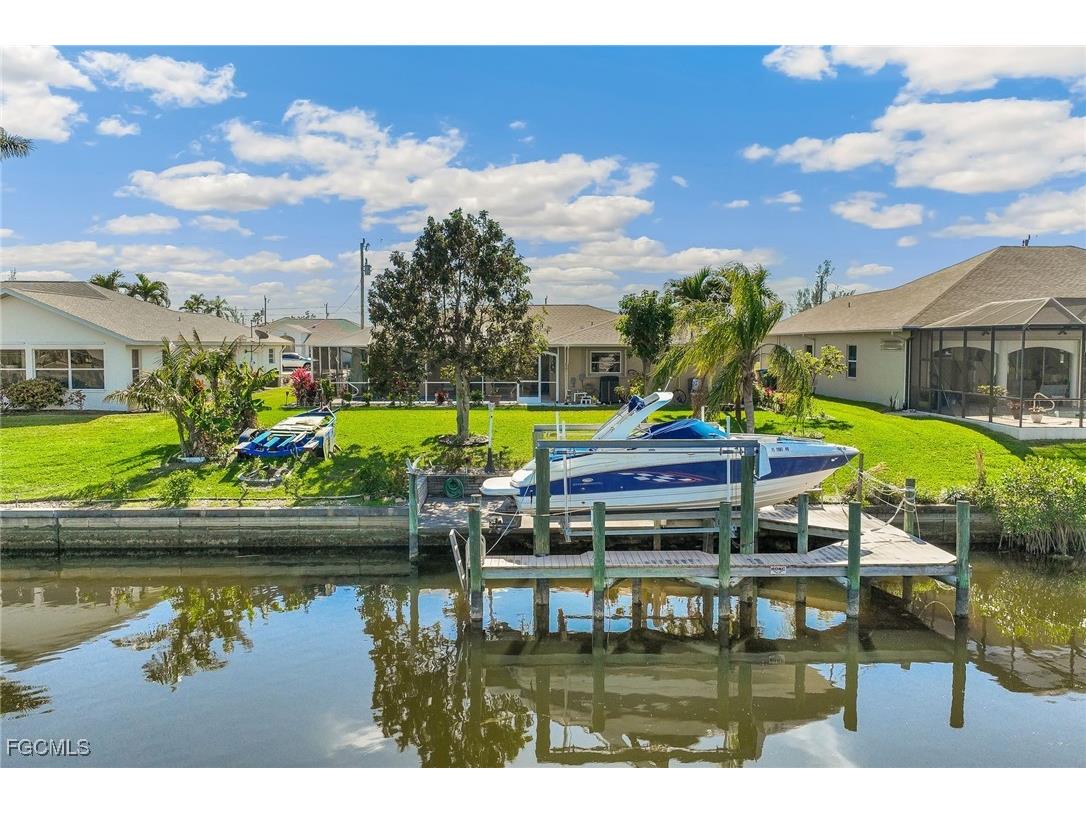 403 SE 28th Terrace Cape Coral FL 33904 2025022408 image3