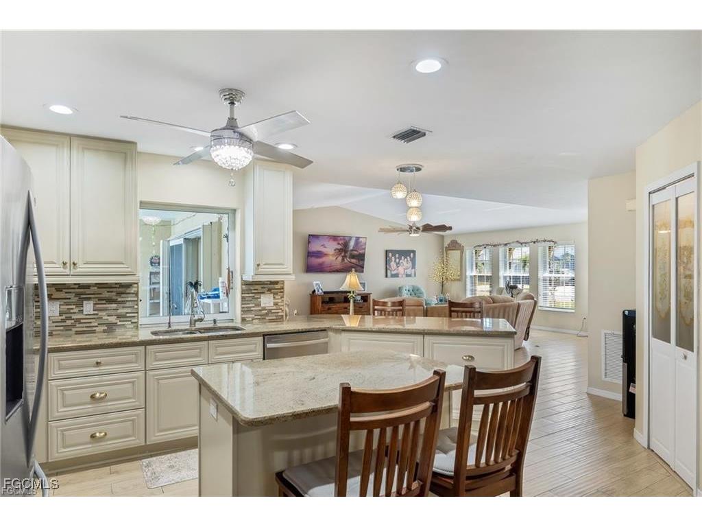 403 SE 28th Terrace Cape Coral FL 33904 2025022408 image9