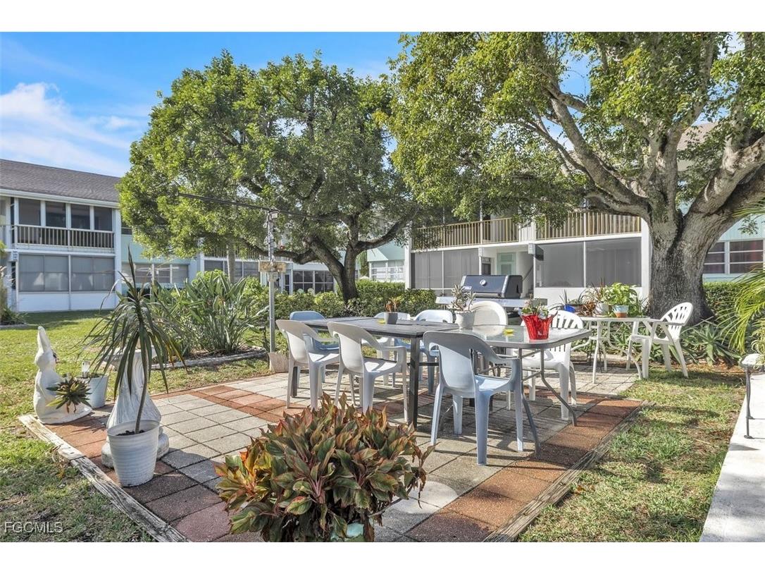 403 SE 43rd Terrace #11 Cape Coral FL 33904 2025024285 image22