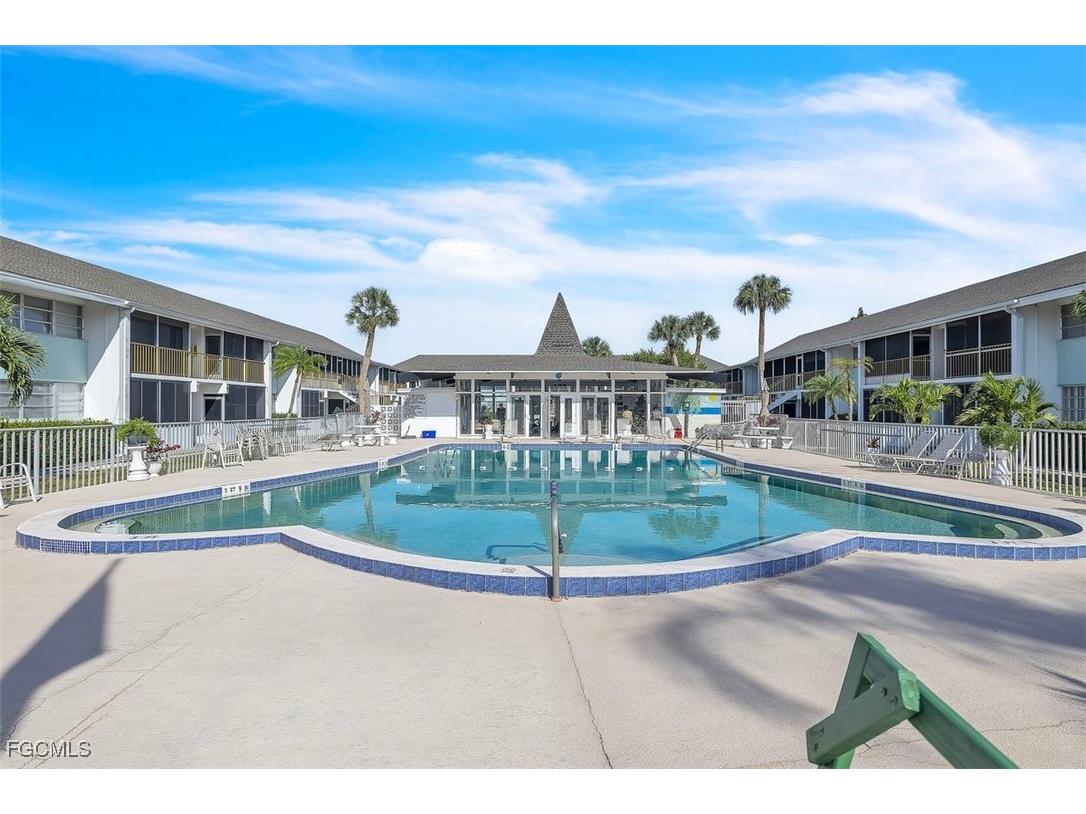 403 SE 43rd Terrace #11 Cape Coral FL 33904 2025024285 image23