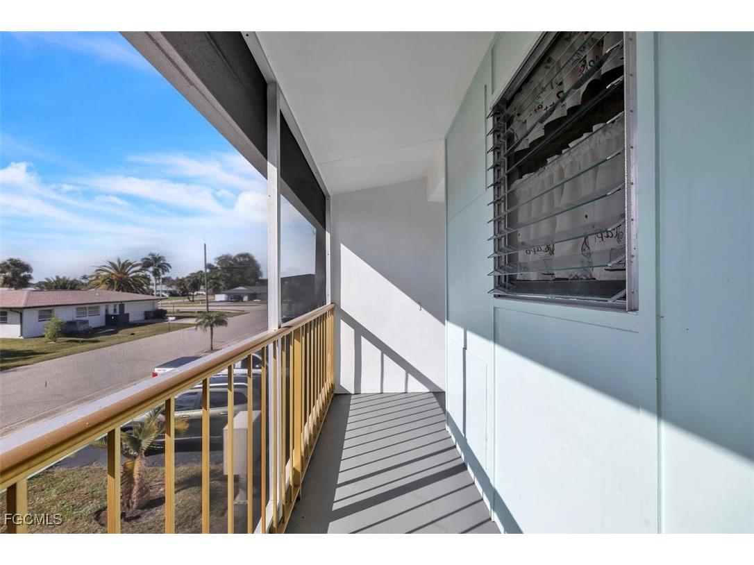 403 SE 43rd Terrace #11 Cape Coral FL 33904 2025024285 image3