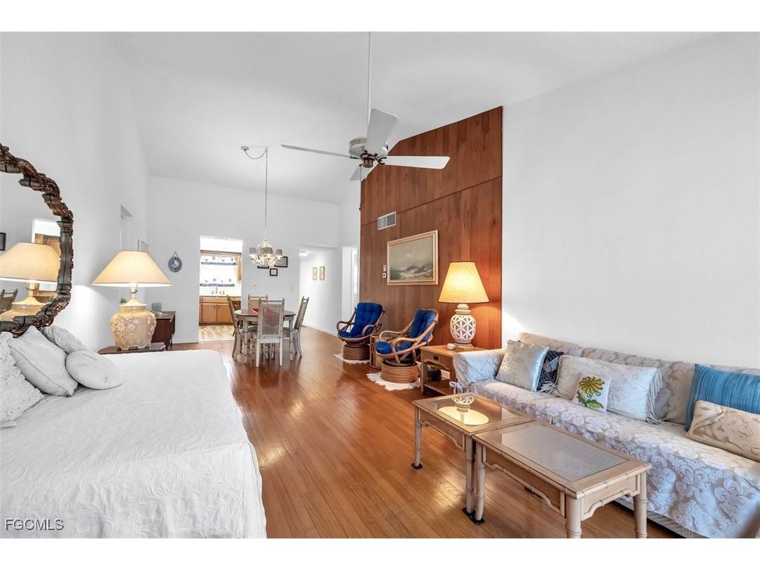 403 SE 43rd Terrace #11 Cape Coral FL 33904 2025024285 image8