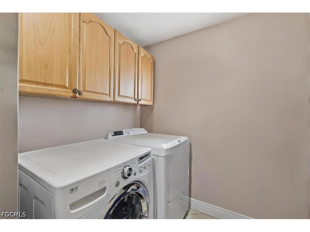 403 SW 28th Place Cape Coral FL 33991 2026018862 image15