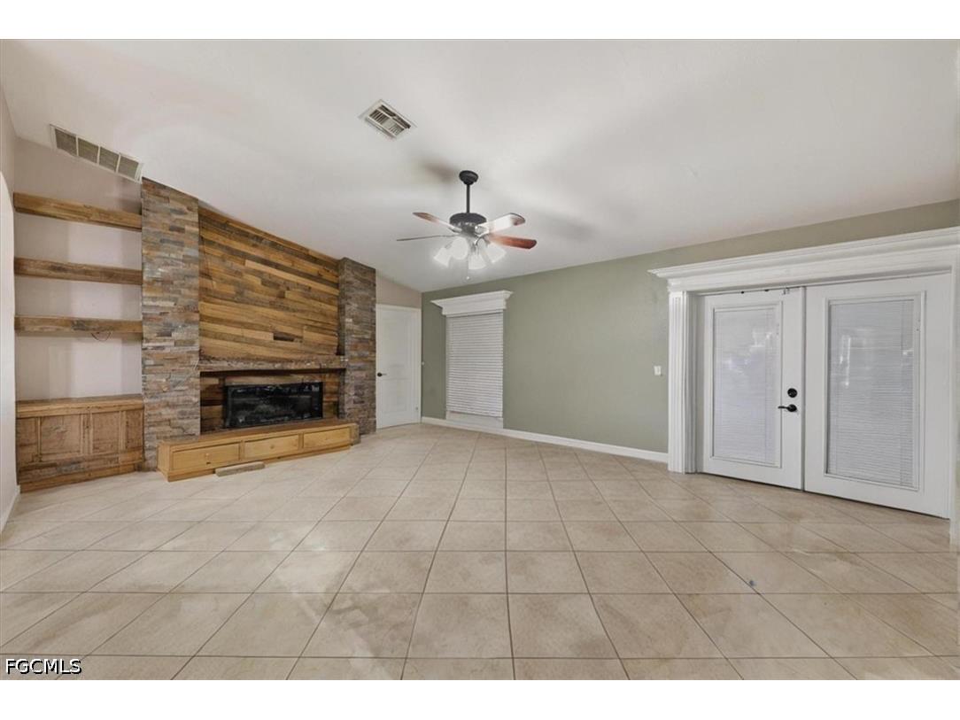 403 SW 28th Place Cape Coral FL 33991 2026018862 image4