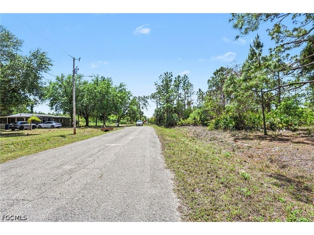 403 Wellington Avenue Lehigh Acres FL 33972 2026017211 image5