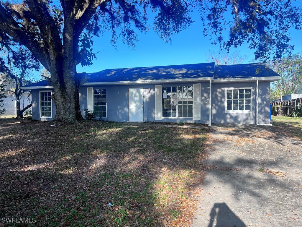 4030 School Circle Labelle FL 33935 225020332 image1