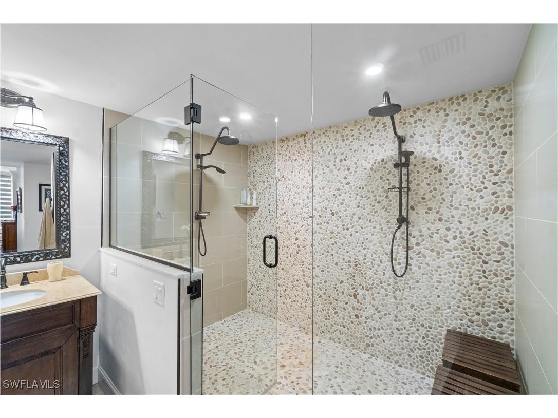 4031 Gulf Shore Boulevard N #25 Naples FL 34103 225060237 image16