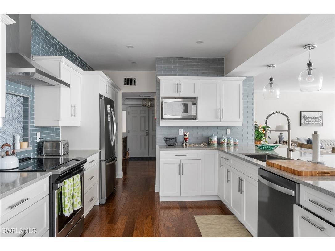 4031 Gulf Shore Boulevard N #25 Naples FL 34103 225060237 image8