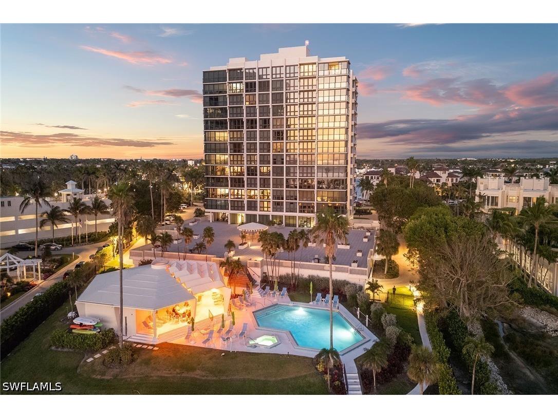 4031 Gulf Shore Boulevard N #3B Naples FL 34103 226012564 image1