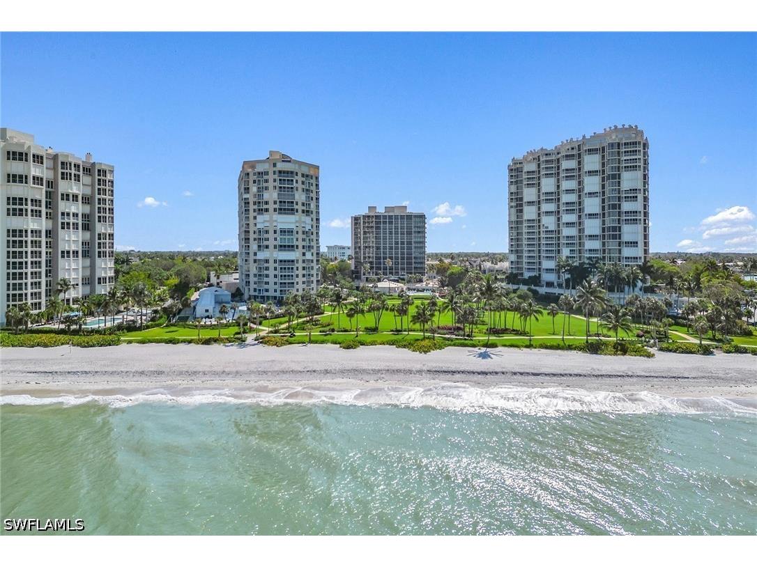 4031 Gulf Shore Boulevard N #3B Naples FL 34103 226012564 image25
