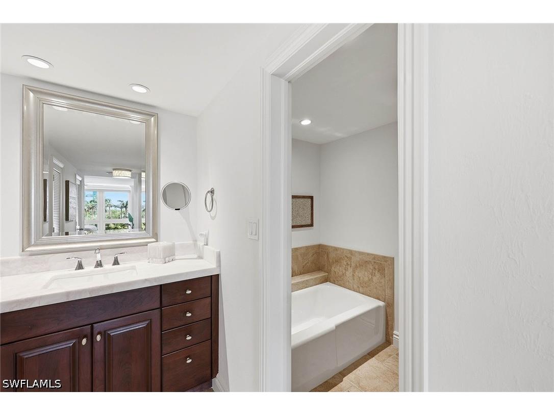 4031 Gulf Shore Boulevard N #55 Naples FL 34103 226017770 image28