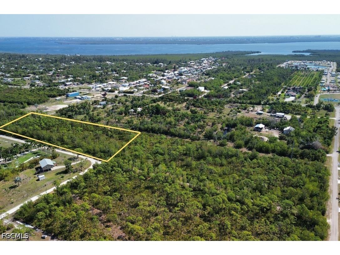 4031 Pinetree Boulevard Saint James City FL 33956 2026014549 image3