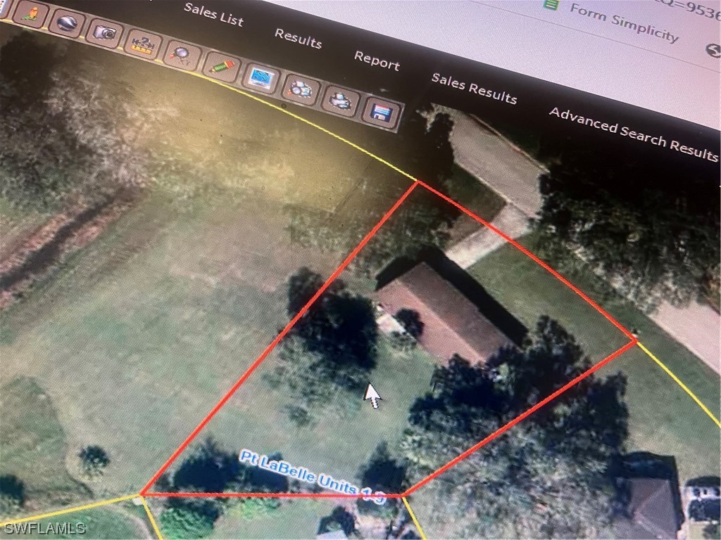 4032 N Edgewater Circle Labelle FL 33935 224012212 image1