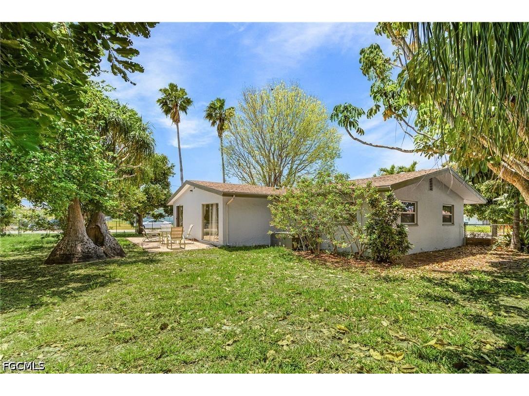 4033 Country Club Boulevard Cape Coral FL 33904 2026020226 image24