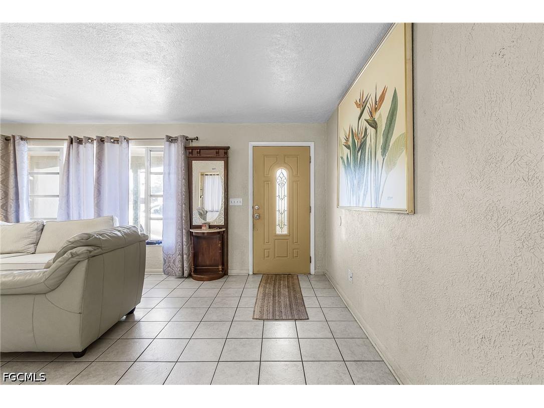 4033 Country Club Boulevard Cape Coral FL 33904 2026020226 image4