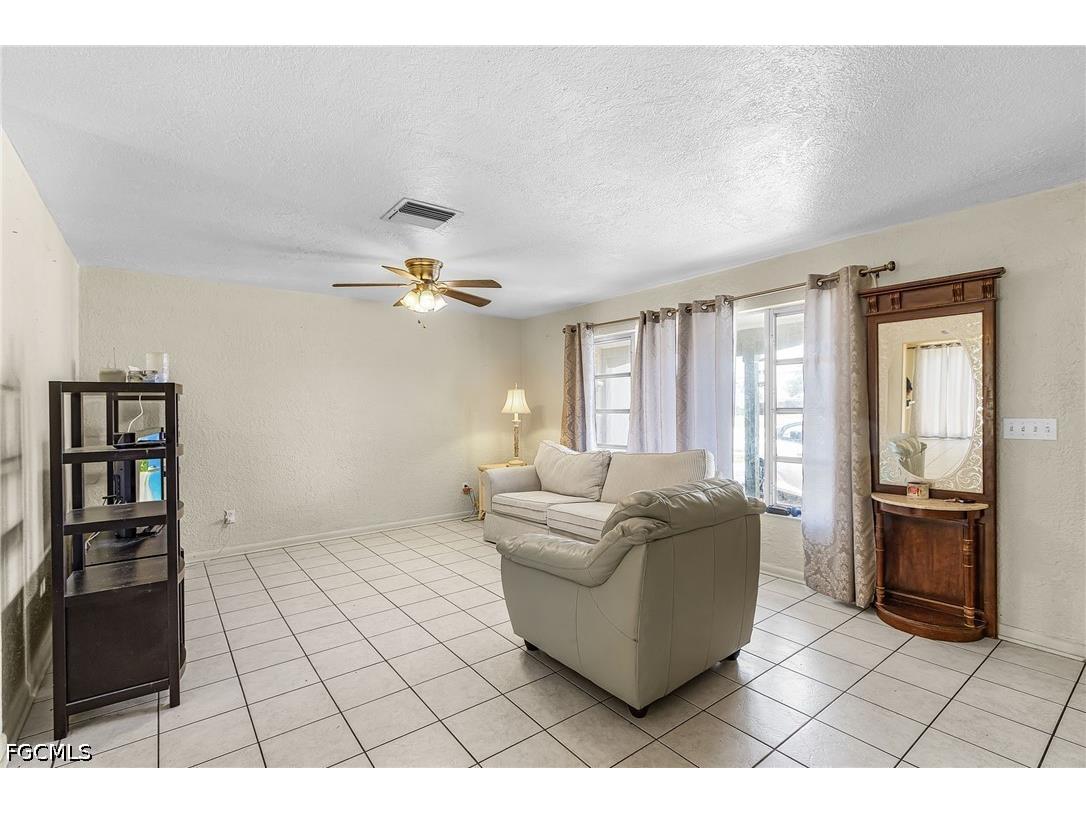 4033 Country Club Boulevard Cape Coral FL 33904 2026020226 image5