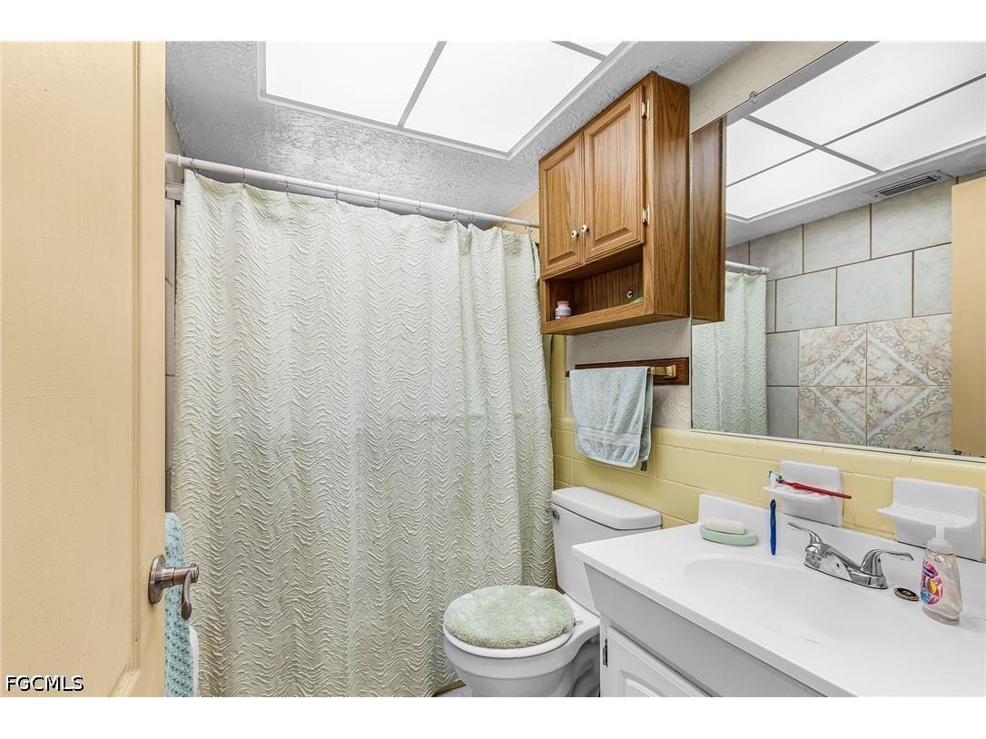 4033 Country Club Boulevard Cape Coral FL 33904 2026020226 image8