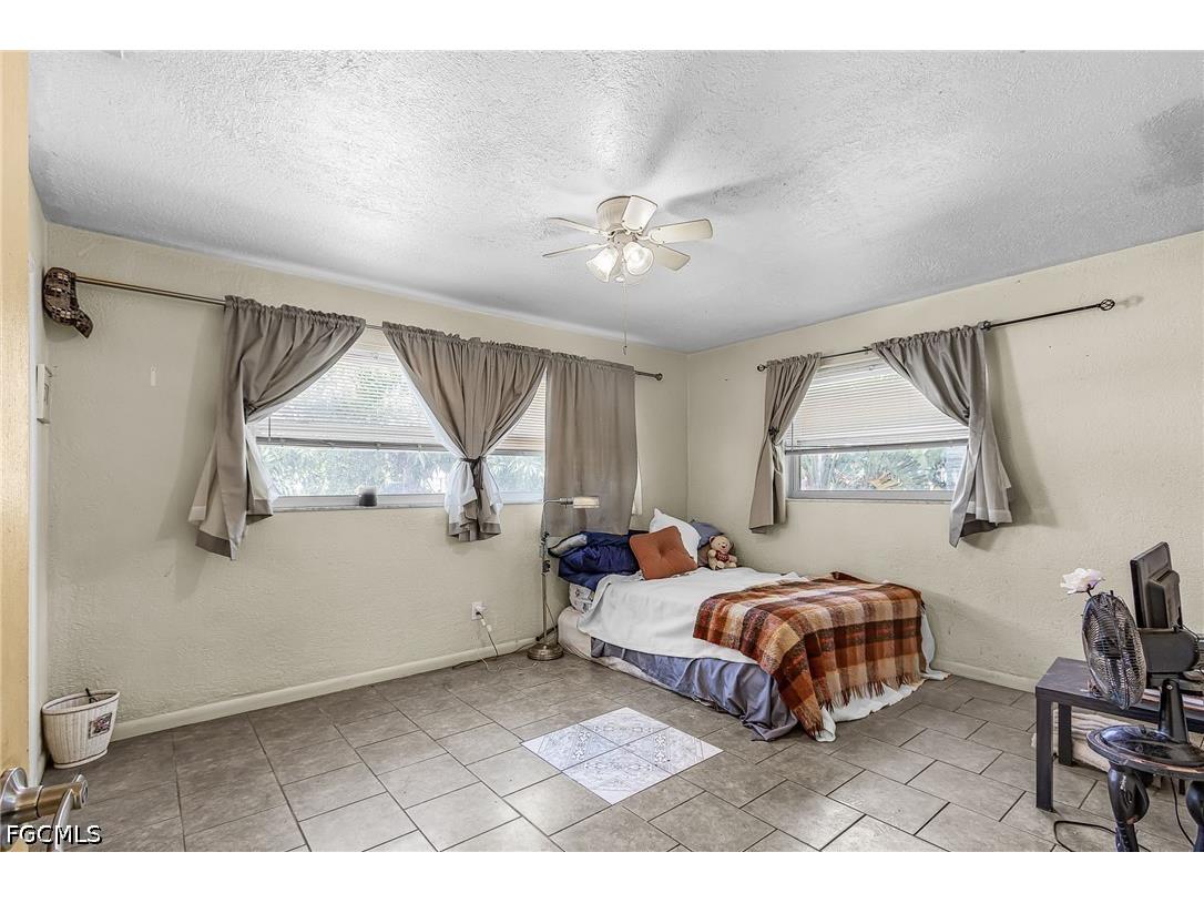 4033 Country Club Boulevard Cape Coral FL 33904 2026020226 image9