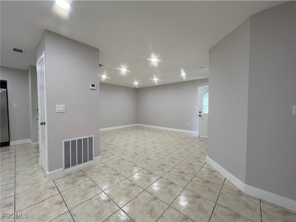 4033 School Circle Labelle FL 33935 2025018642 image8