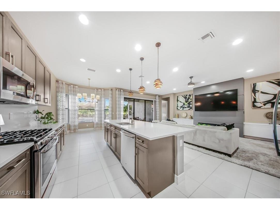 4036 Nova Lane Naples FL 34119 225069520 image12