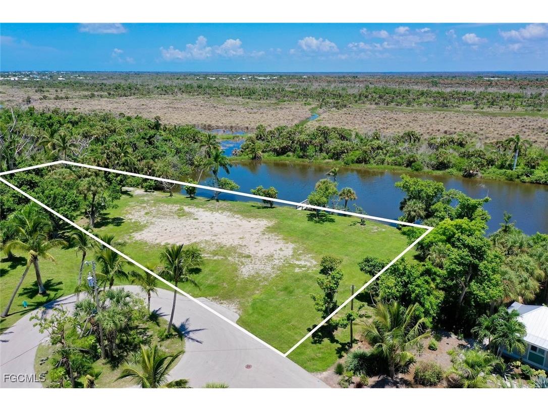 4037 Coquina Drive Sanibel FL 33957 2025025431 image5