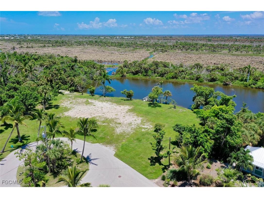 4037 Coquina Drive Sanibel FL 33957 2025025431 image6
