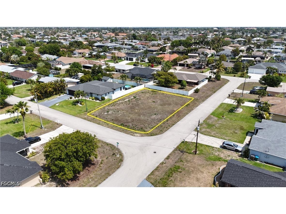4037 SW 2nd Place Cape Coral FL 33914 2026014429 image1