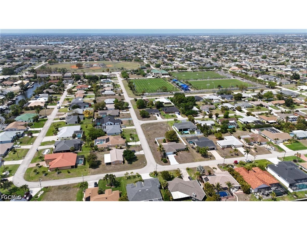 4037 SW 2nd Place Cape Coral FL 33914 2026014429 image6