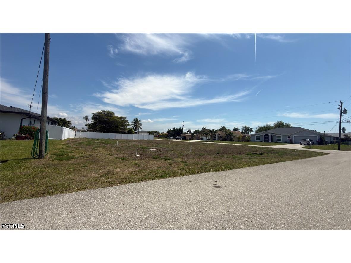 4037 SW 2nd Place Cape Coral FL 33914 2026014429 image9