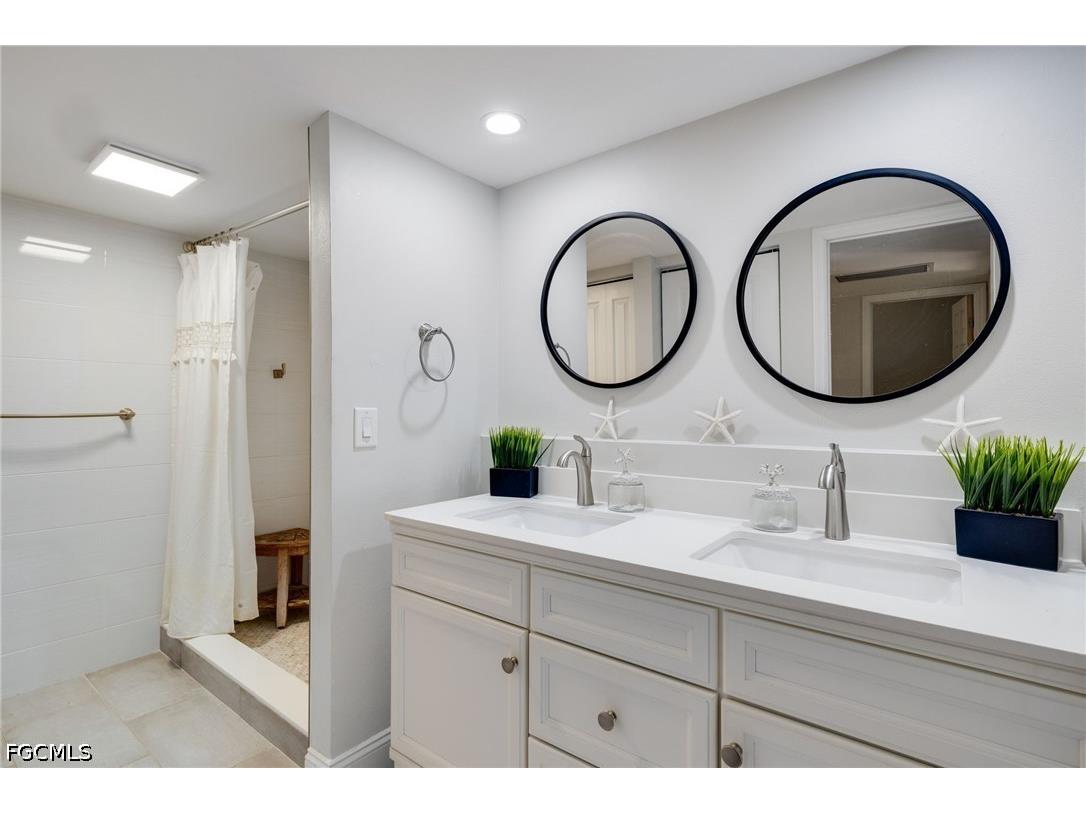 4039 Sandlewood Lane #4 Fort Myers FL 33907 2026011204 image9