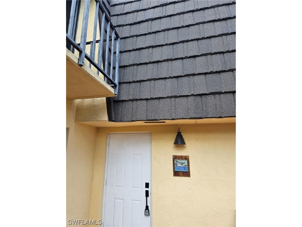 4039 Sandlewood Lane #4 Fort Myers FL 33907 223052103 image1