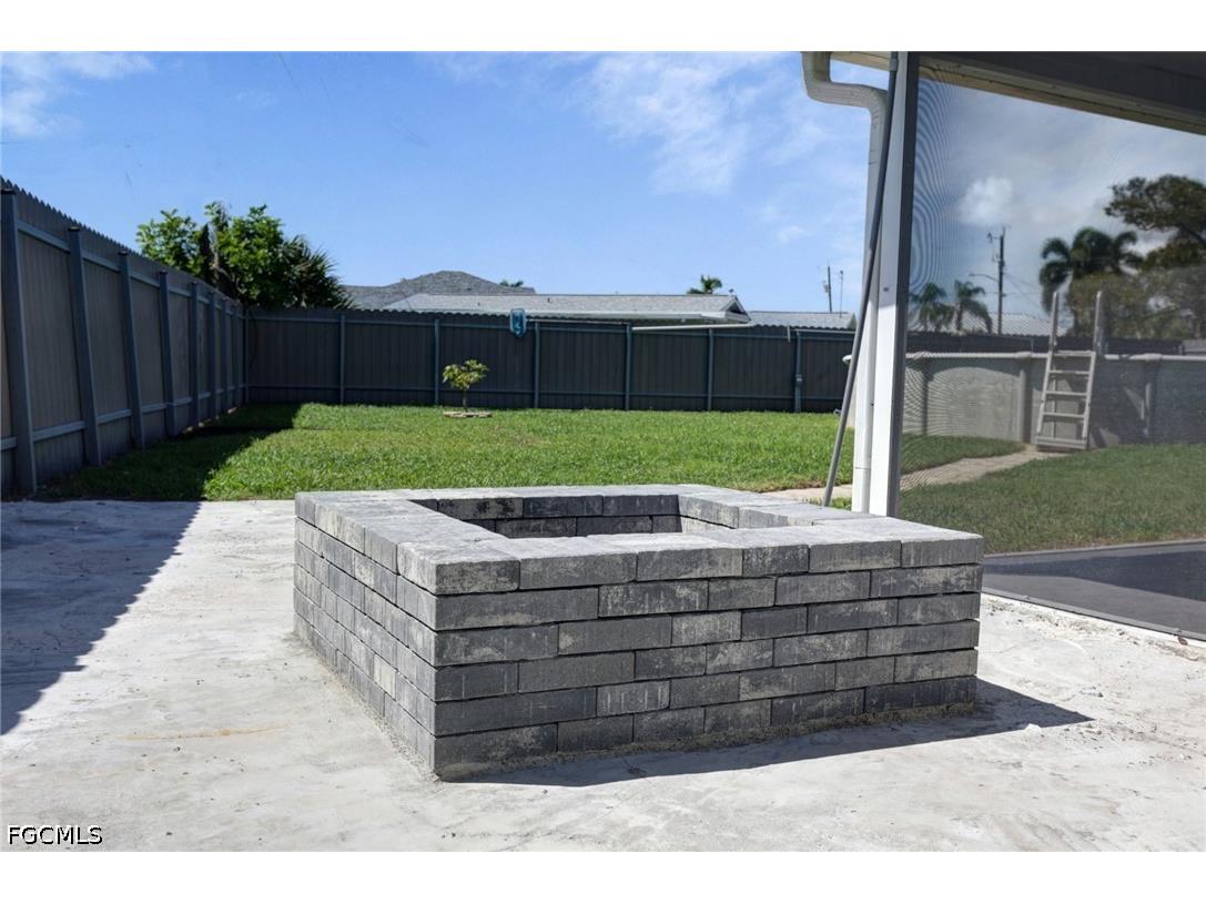 404 El Dorado Parkway E Cape Coral FL 33904 2026028793 image16