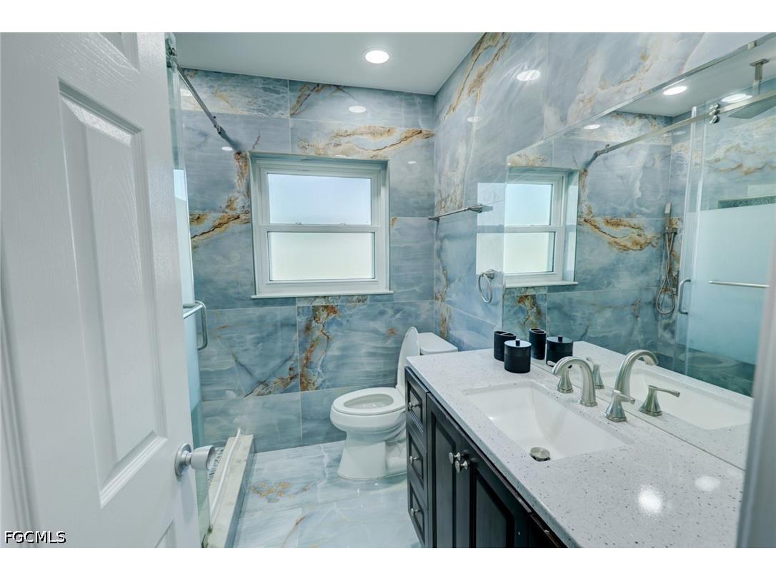 404 El Dorado Parkway E Cape Coral FL 33904 2026028793 image8