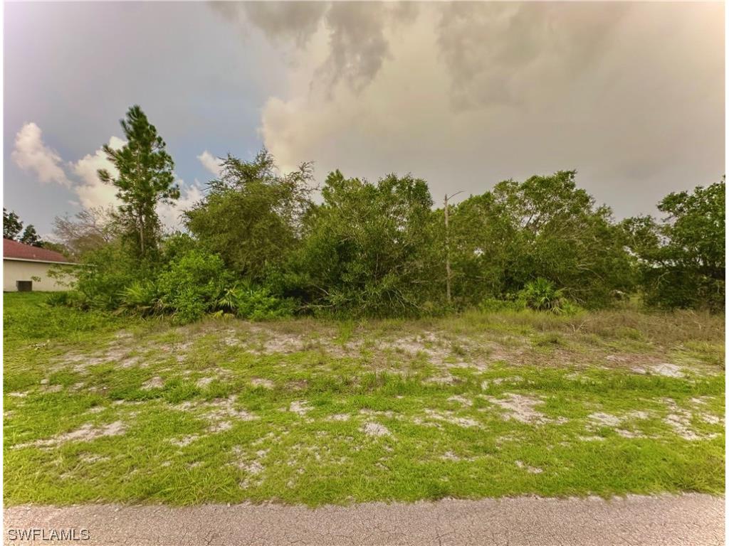 404 Leroy Avenue Lehigh Acres FL 33972 223057938 image1
