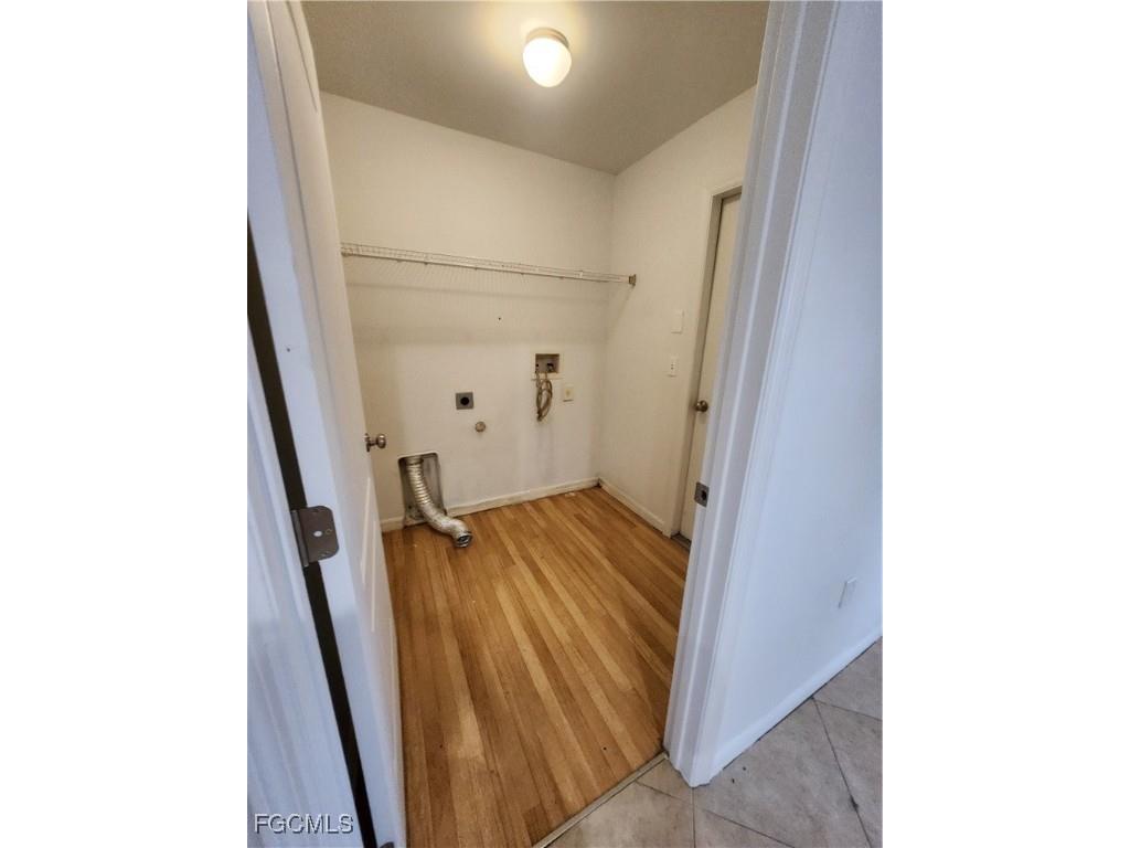 404 NE 23rd Terrace Cape Coral FL 33909 2025015810 image13