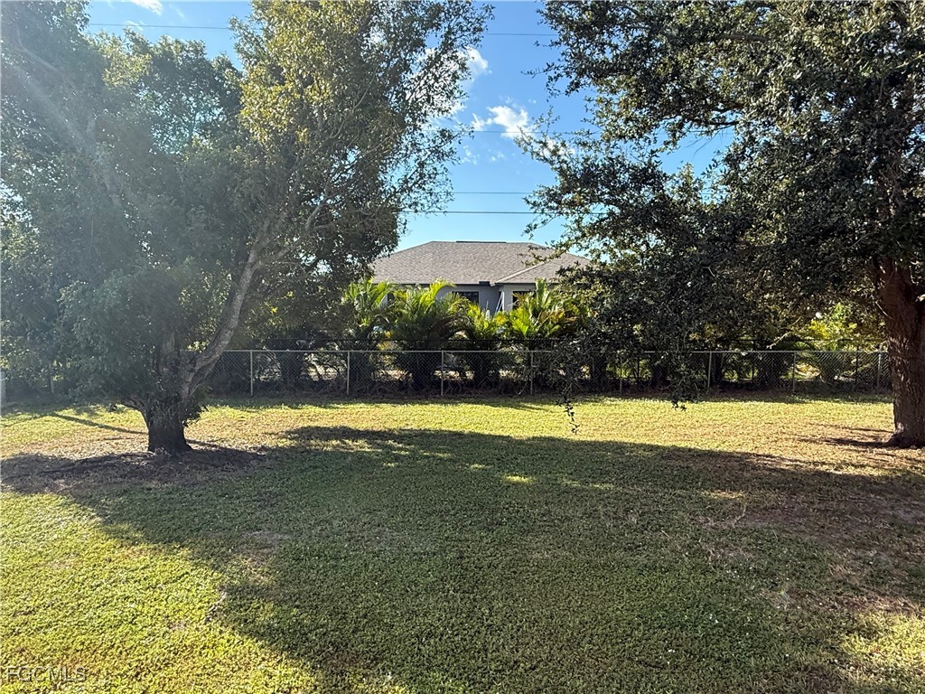 404 NE 23rd Terrace Cape Coral FL 33909 2025015810 image17