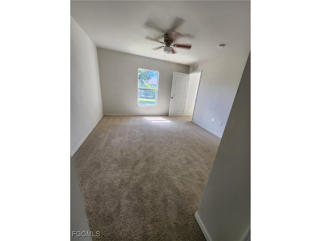 404 NE 23rd Terrace Cape Coral FL 33909 2025015810 image7