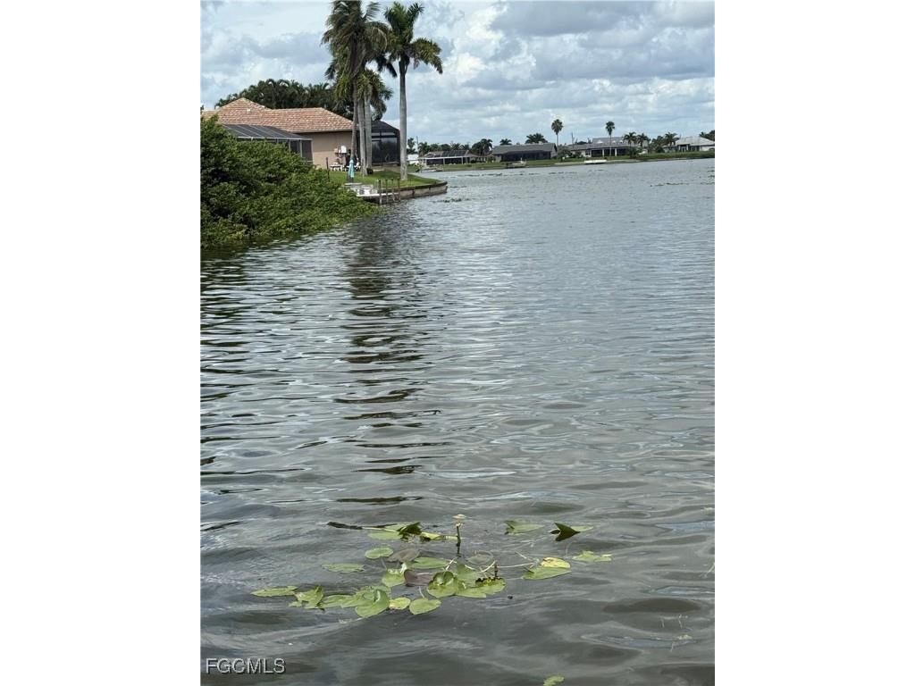 404 SE 9th Place Cape Coral FL 33990 2025008407 image6