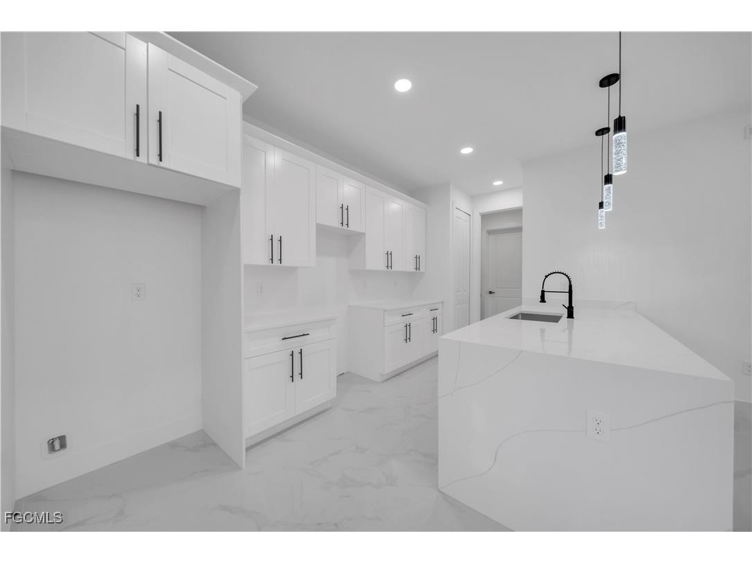 404 W 15th Street Lehigh Acres FL 33972 2025009900 image17