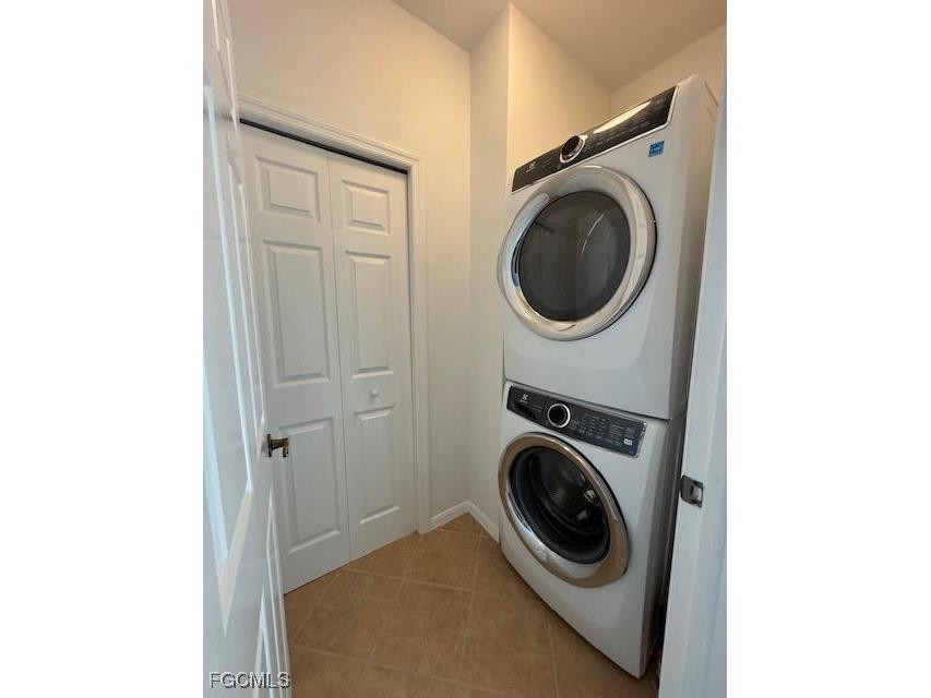 4040 Cherrybrook Loop Fort Myers FL 33966 2025016169 image14