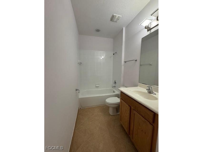 4040 Cherrybrook Loop Fort Myers FL 33966 2025016169 image17