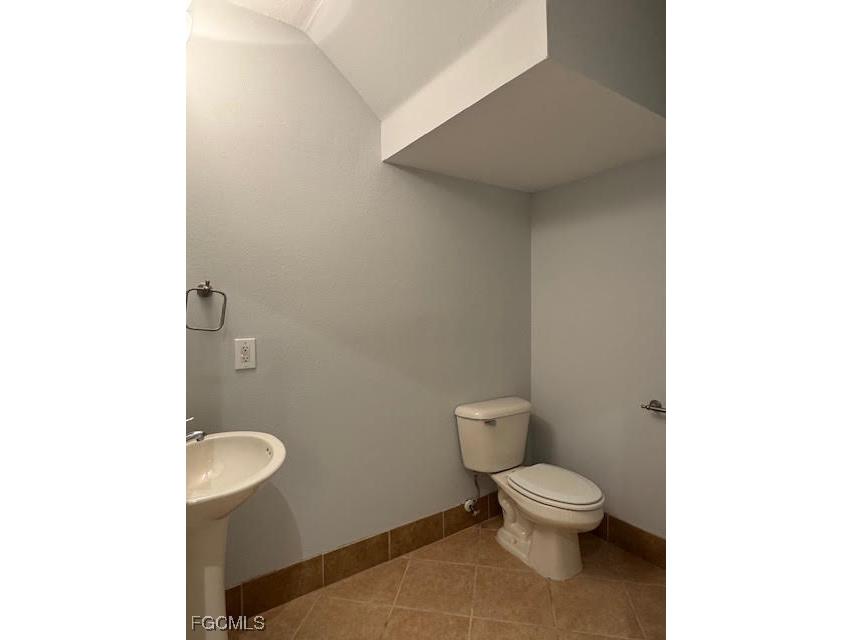 4040 Cherrybrook Loop Fort Myers FL 33966 2025016169 image5