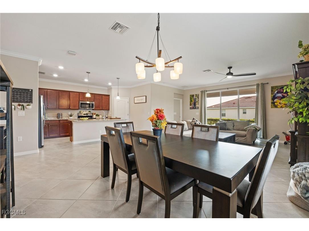 4040 E Hampton Circle Alva FL 33920 2025020124 image11