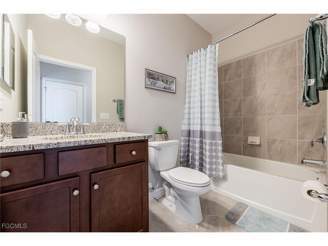 4040 E Hampton Circle Alva FL 33920 2025020124 image18