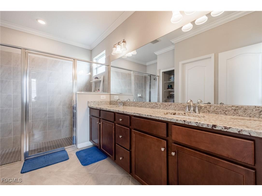 4040 E Hampton Circle Alva FL 33920 2025020124 image25